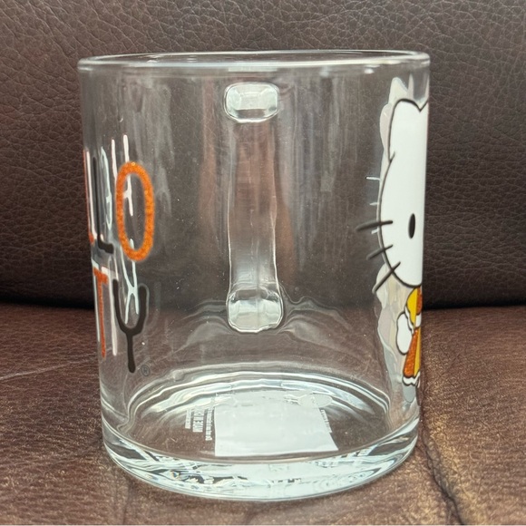 Hello Kitty in Candy Corn Dress 17.5oz Glass Halloween Mug - Picture 4 of 5